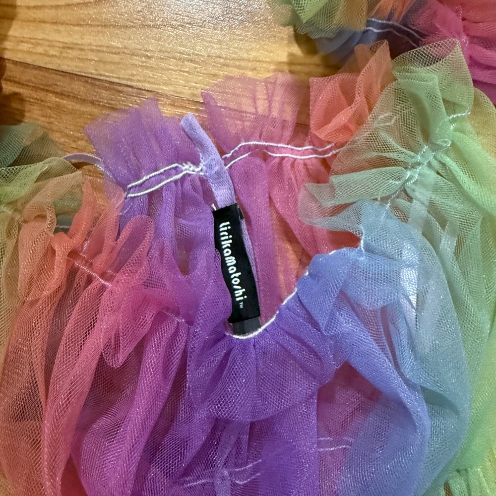 Lirika Matoshi Multicolor Ruffled Top - Picture 3 of 3